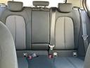 十分なスペースのあるリアシートです。ヘッドクリアランスも取れているので長距離ドライブでも平気です。