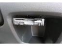 ETC車載器が装着されております。料金所を停車せず、通過できるので大変助かる装備です。