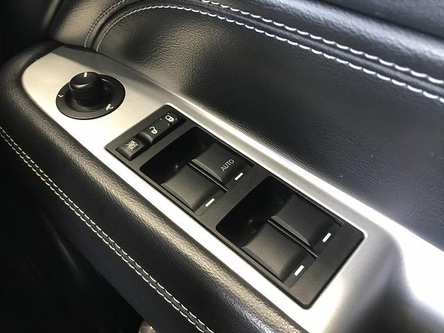 ノース OBDチェック済み ナビ バックカメラ サンルーフ 4WD クルーズコントロール ETC サイドカメラ キーレスキー フォグランプ オートエアコン オートライト パワーウィンドウ(26枚目)