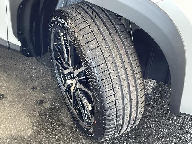 ハイブリッド GRスポーツ 登録済未使用車 8型ディスプレイ 全周囲カメラ ブラインドスポットモニター 18インチAW 専用スポーティシート レーダークルコン プリクラッシュセーフティ LEDヘッドライト 電動パワーステアリング(27枚目)