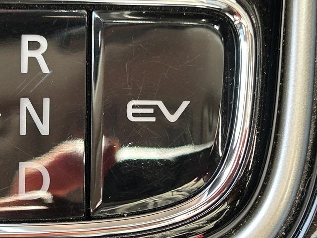 三菱 アウトランダーＰＨＥＶ