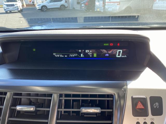プリウスアルファ Ｇ　純正ナビ　バックカメラ　ＥＴＣ　オートライト　クルーズコントロール　アイソフィックス　スマートキー　プッシュスタート　フォグライト　純正ヘッドライト　社外アルミ　シガーソケット　ＣＤ・ＤＶＤ視聴可能（47枚目）