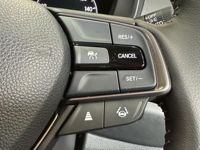 WR-V Z 未使用/レーダークルーズコントロール/LEDヘッド/スマートキー/クリアランスソナー/USB接続/オートエアコン/オートライト/パワーウインドウ/電子サイドブレーキ/パドルシフト(40枚目)