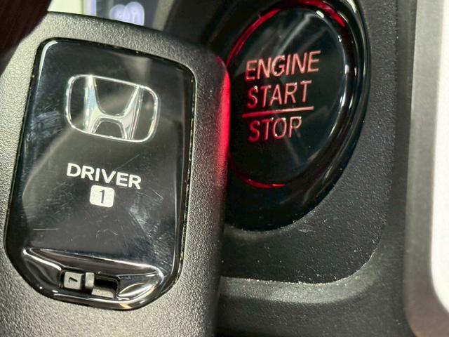 WR-V Z 未使用/レーダークルーズコントロール/LEDヘッド/スマートキー/クリアランスソナー/USB接続/オートエアコン/オートライト/パワーウインドウ/電子サイドブレーキ/パドルシフト(48枚目)