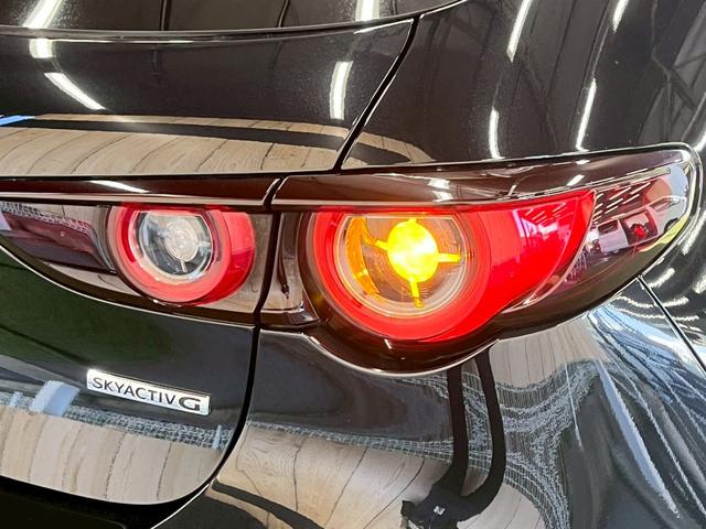 ＭＡＺＤＡ３ファストバック １５Ｓ　レトロスポーツエディション　１０型ナビ／全周囲カメラ／ブラウンハーフレザー／シートヒーター／ステアリングヒーター／ＢＯＳＥサウンドシステム／ＢＳＭ／クリアランスソナー／レーダークルーズコントロール／ワイヤレス充電／ＥＴＣ（23枚目）