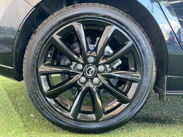 ＭＡＺＤＡ３ファストバック １５Ｓ　レトロスポーツエディション　１０型ナビ／全周囲カメラ／ブラウンハーフレザー／シートヒーター／ステアリングヒーター／ＢＯＳＥサウンドシステム／ＢＳＭ／クリアランスソナー／レーダークルーズコントロール／ワイヤレス充電／ＥＴＣ（27枚目）