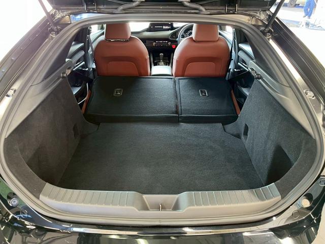 ＭＡＺＤＡ３ファストバック １５Ｓ　レトロスポーツエディション　１０型ナビ／全周囲カメラ／ブラウンハーフレザー／シートヒーター／ステアリングヒーター／ＢＯＳＥサウンドシステム／ＢＳＭ／クリアランスソナー／レーダークルーズコントロール／ワイヤレス充電／ＥＴＣ（33枚目）