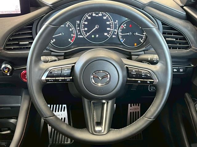 ＭＡＺＤＡ３ファストバック １５Ｓ　レトロスポーツエディション　１０型ナビ／全周囲カメラ／ブラウンハーフレザー／シートヒーター／ステアリングヒーター／ＢＯＳＥサウンドシステム／ＢＳＭ／クリアランスソナー／レーダークルーズコントロール／ワイヤレス充電／ＥＴＣ（37枚目）