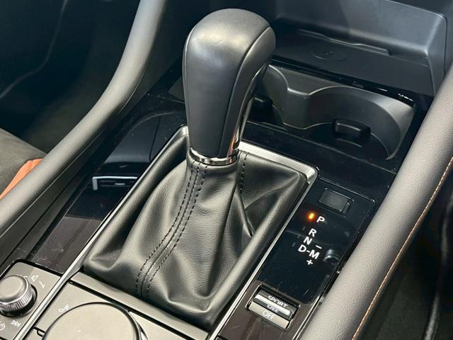ＭＡＺＤＡ３ファストバック １５Ｓ　レトロスポーツエディション　１０型ナビ／全周囲カメラ／ブラウンハーフレザー／シートヒーター／ステアリングヒーター／ＢＯＳＥサウンドシステム／ＢＳＭ／クリアランスソナー／レーダークルーズコントロール／ワイヤレス充電／ＥＴＣ（55枚目）