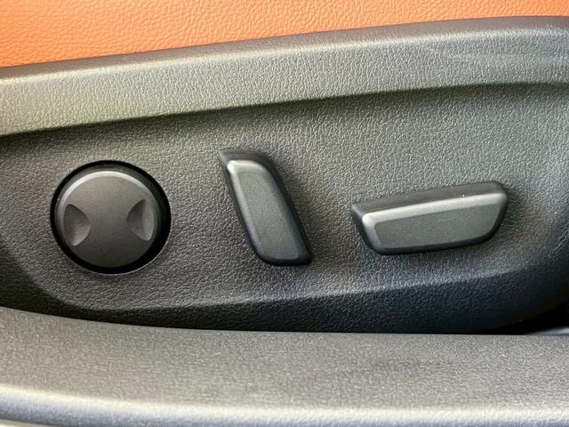 ＭＡＺＤＡ３ファストバック １５Ｓ　レトロスポーツエディション　１０型ナビ／全周囲カメラ／ブラウンハーフレザー／シートヒーター／ステアリングヒーター／ＢＯＳＥサウンドシステム／ＢＳＭ／クリアランスソナー／レーダークルーズコントロール／ワイヤレス充電／ＥＴＣ（61枚目）