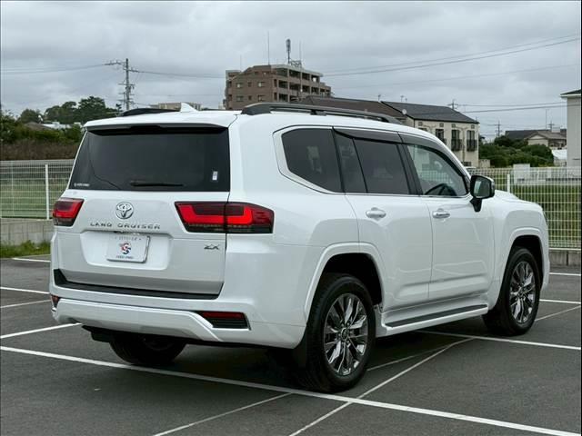 TOYOTA LAND CRUISER ZX