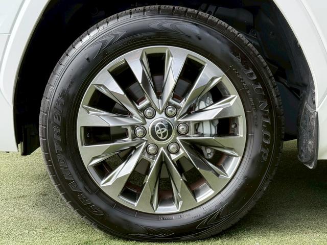 TOYOTA LAND CRUISER ZX