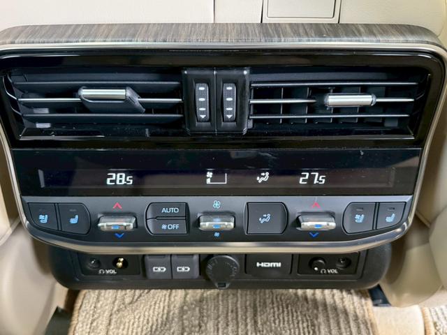 TOYOTA LAND CRUISER ZX