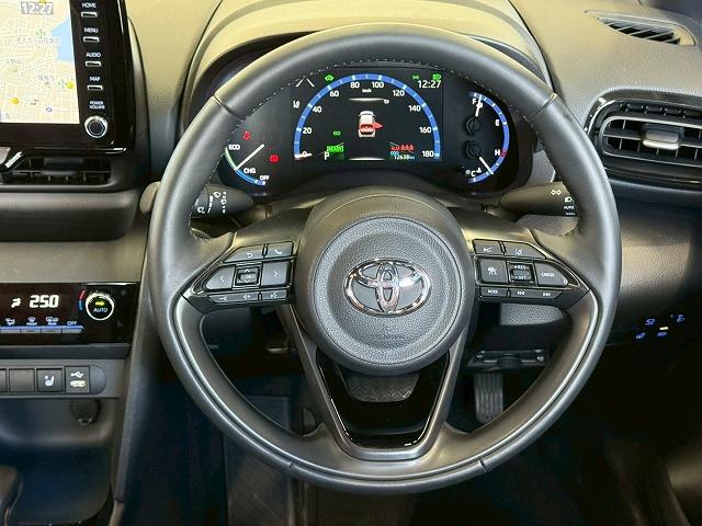 TOYOTA YARIS CROSS HYBRID Z ADVENTURE