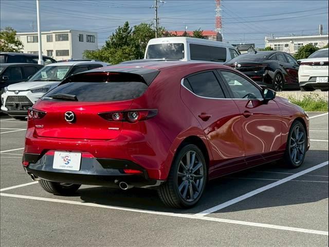 ＭＡＺＤＡ３ファストバック ２０Ｓ　Ｌパッケージ　１０型ナビ／ブラウンレザー／シートヒーター／ステアリングヒーター／レーダークルーズコントロール／ヘッドアップディスプレイ／ブラインドスポットモニター／クリアランスソナー／シートメモリー／ＥＴＣ（17枚目）