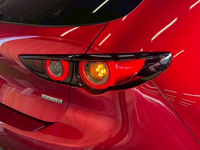 ＭＡＺＤＡ３ファストバック ２０Ｓ　Ｌパッケージ　１０型ナビ／ブラウンレザー／シートヒーター／ステアリングヒーター／レーダークルーズコントロール／ヘッドアップディスプレイ／ブラインドスポットモニター／クリアランスソナー／シートメモリー／ＥＴＣ（22枚目）