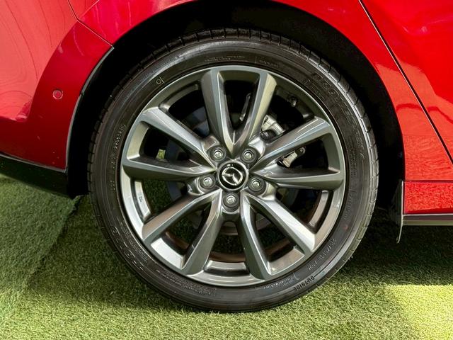 ＭＡＺＤＡ３ファストバック ２０Ｓ　Ｌパッケージ　１０型ナビ／ブラウンレザー／シートヒーター／ステアリングヒーター／レーダークルーズコントロール／ヘッドアップディスプレイ／ブラインドスポットモニター／クリアランスソナー／シートメモリー／ＥＴＣ（25枚目）