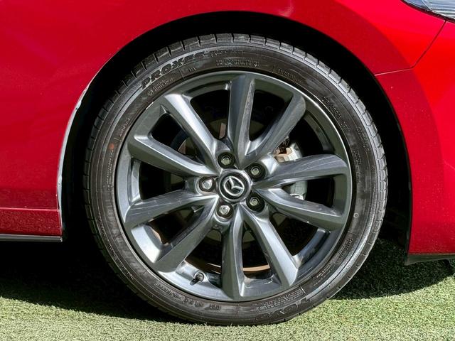ＭＡＺＤＡ３ファストバック ２０Ｓ　Ｌパッケージ　１０型ナビ／ブラウンレザー／シートヒーター／ステアリングヒーター／レーダークルーズコントロール／ヘッドアップディスプレイ／ブラインドスポットモニター／クリアランスソナー／シートメモリー／ＥＴＣ（26枚目）