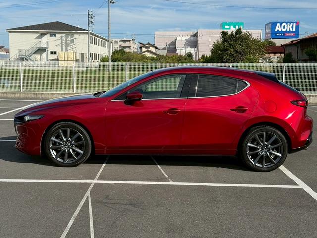 ＭＡＺＤＡ３ファストバック ２０Ｓ　Ｌパッケージ　１０型ナビ／ブラウンレザー／シートヒーター／ステアリングヒーター／レーダークルーズコントロール／ヘッドアップディスプレイ／ブラインドスポットモニター／クリアランスソナー／シートメモリー／ＥＴＣ（61枚目）