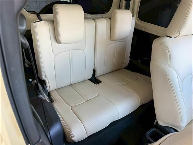 ジムニー XC 8型ナビ/クルーズコントロール/バックカメラ/LEDヘッド/衝突軽減ブレーキ/レーン逸脱警告/シートヒーター/ヘッドライトウォッシャー/ヒーテッドドアミラー/スマートキー/電動格納ミラー(6枚目)