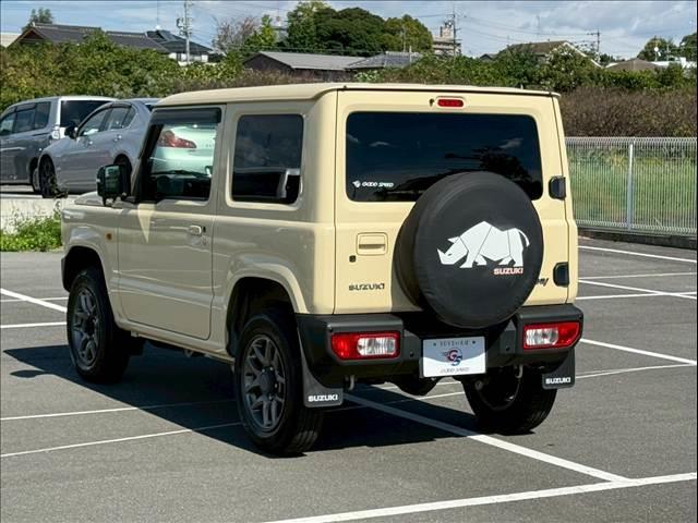 ジムニー XC 8型ナビ/クルーズコントロール/バックカメラ/LEDヘッド/衝突軽減ブレーキ/レーン逸脱警告/シートヒーター/ヘッドライトウォッシャー/ヒーテッドドアミラー/スマートキー/電動格納ミラー(16枚目)