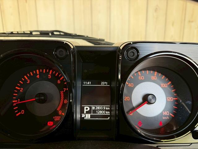 ジムニー XC 8型ナビ/クルーズコントロール/バックカメラ/LEDヘッド/衝突軽減ブレーキ/レーン逸脱警告/シートヒーター/ヘッドライトウォッシャー/ヒーテッドドアミラー/スマートキー/電動格納ミラー(43枚目)
