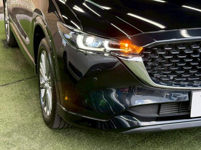 CX-5 XD エクスクルーシブモード 10型ナビ/全周囲カメラ/BOSE/シートヒーター/シートクーラー/ステアリングヒーター/ヘッドアップディスプレイ/ブラインドスポットモニター/パワーバックドア/クリアランスソナー/ワイヤレス充電(23枚目)
