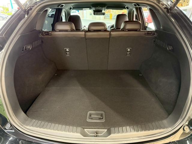 CX-5 XD エクスクルーシブモード 10型ナビ/全周囲カメラ/BOSE/シートヒーター/シートクーラー/ステアリングヒーター/ヘッドアップディスプレイ/ブラインドスポットモニター/パワーバックドア/クリアランスソナー/ワイヤレス充電(27枚目)