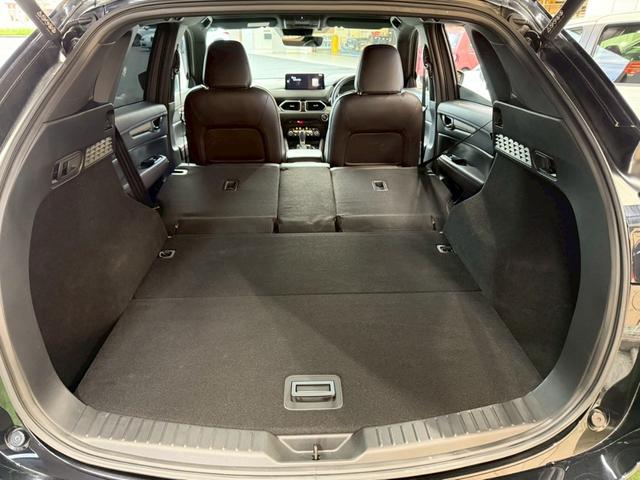 CX-5 XD エクスクルーシブモード 10型ナビ/全周囲カメラ/BOSE/シートヒーター/シートクーラー/ステアリングヒーター/ヘッドアップディスプレイ/ブラインドスポットモニター/パワーバックドア/クリアランスソナー/ワイヤレス充電(28枚目)