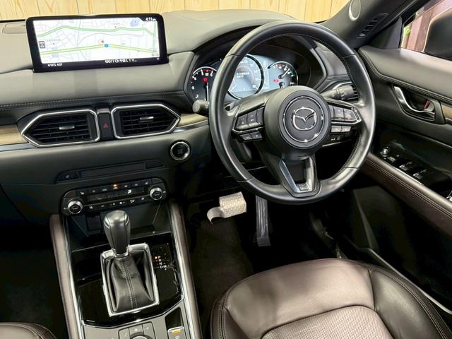 CX-5 XD エクスクルーシブモード 10型ナビ/全周囲カメラ/BOSE/シートヒーター/シートクーラー/ステアリングヒーター/ヘッドアップディスプレイ/ブラインドスポットモニター/パワーバックドア/クリアランスソナー/ワイヤレス充電(30枚目)