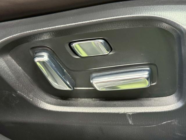 CX-5 XD エクスクルーシブモード 10型ナビ/全周囲カメラ/BOSE/シートヒーター/シートクーラー/ステアリングヒーター/ヘッドアップディスプレイ/ブラインドスポットモニター/パワーバックドア/クリアランスソナー/ワイヤレス充電(46枚目)