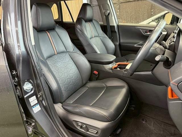 RAV4 アドベンチャー 純正ナビ/ツートンカラー/レーダークルーズコントロール/LEDヘッド/ブラインドスポットモニター/オートハイビーム/パワーウインドウ/オートエアコン/オートライト/電子サイドブレーキ/スマートキー(5枚目)