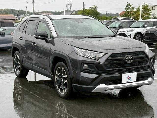 RAV4 アドベンチャー 純正ナビ/ツートンカラー/レーダークルーズコントロール/LEDヘッド/ブラインドスポットモニター/オートハイビーム/パワーウインドウ/オートエアコン/オートライト/電子サイドブレーキ/スマートキー(15枚目)