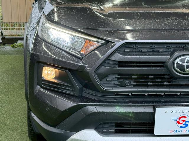 RAV4 アドベンチャー 純正ナビ/ツートンカラー/レーダークルーズコントロール/LEDヘッド/ブラインドスポットモニター/オートハイビーム/パワーウインドウ/オートエアコン/オートライト/電子サイドブレーキ/スマートキー(22枚目)
