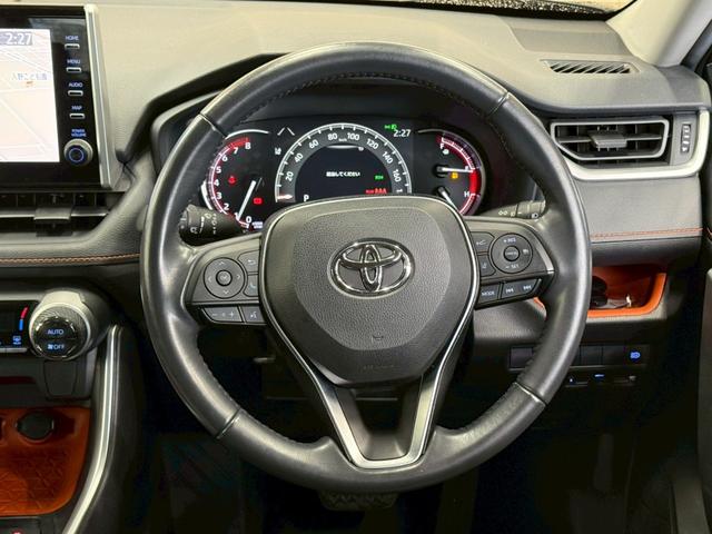 RAV4 アドベンチャー 純正ナビ/ツートンカラー/レーダークルーズコントロール/LEDヘッド/ブラインドスポットモニター/オートハイビーム/パワーウインドウ/オートエアコン/オートライト/電子サイドブレーキ/スマートキー(36枚目)