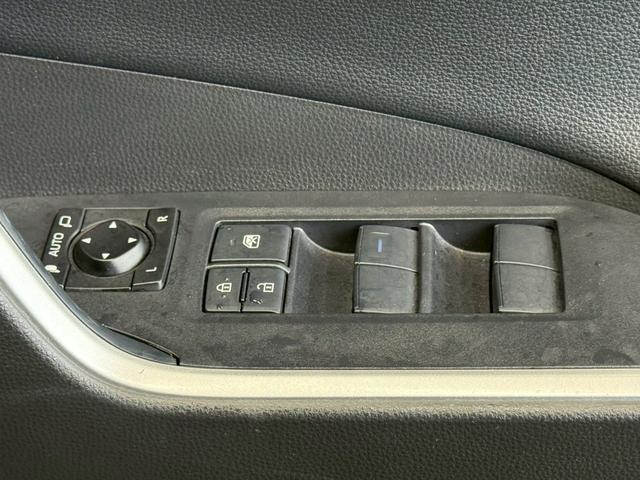 RAV4 アドベンチャー 純正ナビ/ツートンカラー/レーダークルーズコントロール/LEDヘッド/ブラインドスポットモニター/オートハイビーム/パワーウインドウ/オートエアコン/オートライト/電子サイドブレーキ/スマートキー(47枚目)