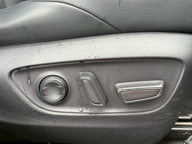 RAV4 アドベンチャー 純正ナビ/ツートンカラー/レーダークルーズコントロール/LEDヘッド/ブラインドスポットモニター/オートハイビーム/パワーウインドウ/オートエアコン/オートライト/電子サイドブレーキ/スマートキー(54枚目)