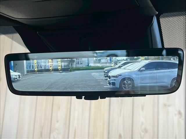 ＮＸ ＮＸ３５０ｈ　Ｆスポーツ　１４型ナビ／パノラマルーフ／全周囲カメラ／オレンジキャリパー／レッドレザー／デジタルインナーミラー／ＢＳＭ／ＨＵＤ／パワーバックドア／シートヒーター／シートクーラー／ステアリングヒーター／ＥＴＣ（8枚目）