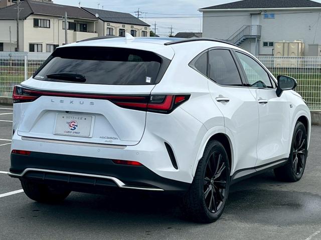 ＮＸ ＮＸ３５０ｈ　Ｆスポーツ　１４型ナビ／パノラマルーフ／全周囲カメラ／オレンジキャリパー／レッドレザー／デジタルインナーミラー／ＢＳＭ／ＨＵＤ／パワーバックドア／シートヒーター／シートクーラー／ステアリングヒーター／ＥＴＣ（70枚目）