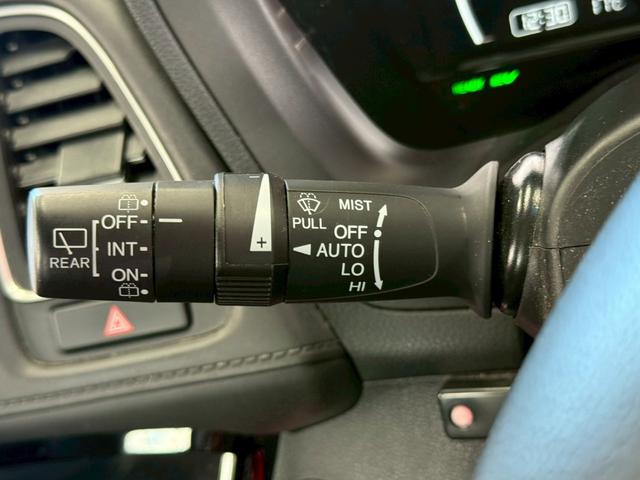 ヴェゼル ハイブリッドZ・ホンダセンシング 8型ナビ/レーダークルーズコントロール/シートヒーター/バックカメラ/衝突軽減ブレーキ/レーン逸脱警告/パドルシフト/LEDヘッド/オートエアコン/オートライト/スマートキー/ETC/パワーウインドウ(20枚目)