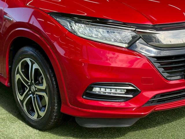 ヴェゼル ハイブリッドZ・ホンダセンシング 8型ナビ/レーダークルーズコントロール/シートヒーター/バックカメラ/衝突軽減ブレーキ/レーン逸脱警告/パドルシフト/LEDヘッド/オートエアコン/オートライト/スマートキー/ETC/パワーウインドウ(24枚目)