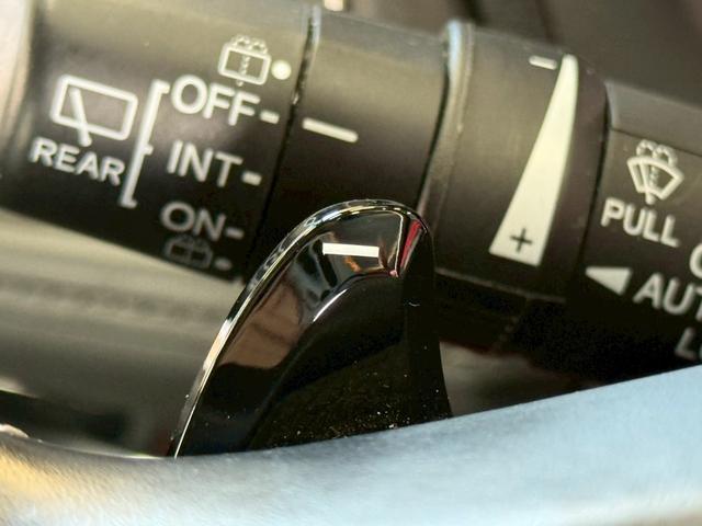 ヴェゼル ハイブリッドZ・ホンダセンシング 8型ナビ/レーダークルーズコントロール/シートヒーター/バックカメラ/衝突軽減ブレーキ/レーン逸脱警告/パドルシフト/LEDヘッド/オートエアコン/オートライト/スマートキー/ETC/パワーウインドウ(38枚目)