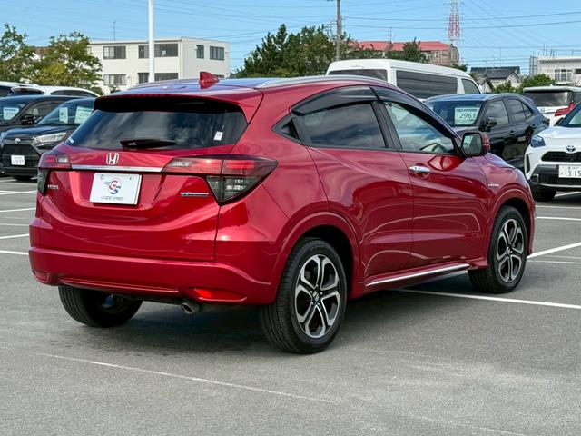 ヴェゼル ハイブリッドZ・ホンダセンシング 8型ナビ/レーダークルーズコントロール/シートヒーター/バックカメラ/衝突軽減ブレーキ/レーン逸脱警告/パドルシフト/LEDヘッド/オートエアコン/オートライト/スマートキー/ETC/パワーウインドウ(59枚目)