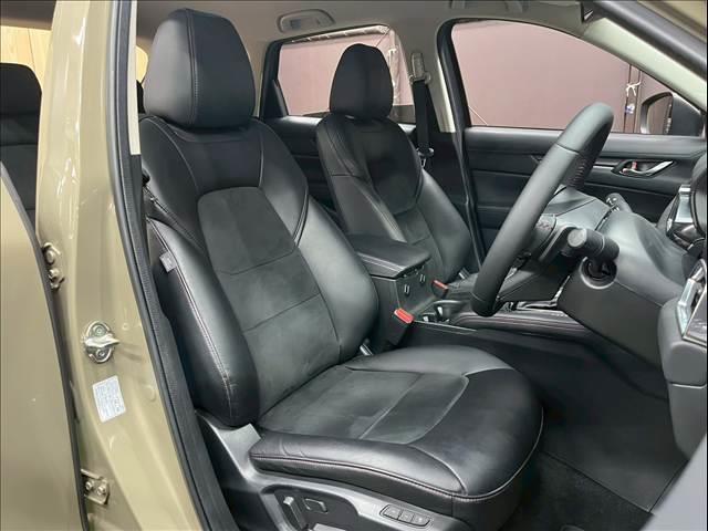 CX-5 XD ブラックトーンエディション 純正10型ナビ/全周囲カメラ/レーダークルーズコントロール/パワーバックドア/シートヒーター/ステアリングヒーター/クリアランスソナー/ヘッドアップディスプレイ/シートメモリー/ワイヤレス充電(5枚目)