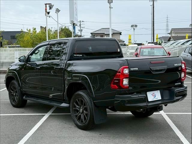 ハイラックス Ｚ　ＧＲスポーツ　８型ナビ／全周囲カメラ／トノカバー／ベッドライナー／レーダークルーズコントロール／ＧＲ専用キャリパー／クリアランスソナー／パワーシート／ヒッチメンバー／オートエアコン／／パドルシフト／スマートキー（16枚目）