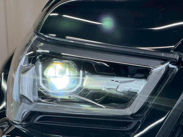 ハイラックス Ｚ　ＧＲスポーツ　８型ナビ／全周囲カメラ／トノカバー／ベッドライナー／レーダークルーズコントロール／ＧＲ専用キャリパー／クリアランスソナー／パワーシート／ヒッチメンバー／オートエアコン／／パドルシフト／スマートキー（23枚目）