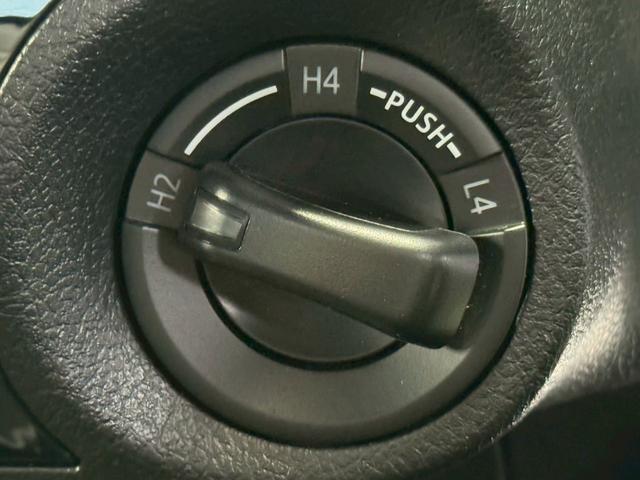 ハイラックス Ｚ　ＧＲスポーツ　８型ナビ／全周囲カメラ／トノカバー／ベッドライナー／レーダークルーズコントロール／ＧＲ専用キャリパー／クリアランスソナー／パワーシート／ヒッチメンバー／オートエアコン／／パドルシフト／スマートキー（58枚目）