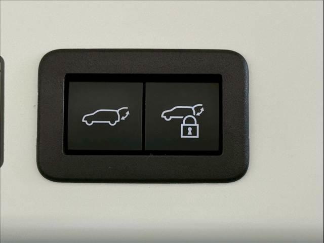 カローラクロス ハイブリッド Z 9型ナビ/シートヒーター/パワーバックドア/ブラインドスポットモニター/レーダークルーズコントロール/AppleCarPlay/オートハイビーム/ETC/オートエアコン/オートライト/パワーウインドウ(8枚目)