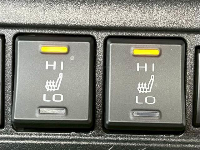 カローラクロス ハイブリッド Z 10型ナビ/全周囲カメラ/パノラマルーフ/パーキングアシスト/シートヒーター/パワーバックドア/ブラインドスポットモニター/オートハイビーム/パワーシート/レーダークルーズコントロール/ハーフレザー(9枚目)