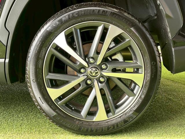 カローラクロス ハイブリッド Z 10型ナビ/全周囲カメラ/パノラマルーフ/パーキングアシスト/シートヒーター/パワーバックドア/ブラインドスポットモニター/オートハイビーム/パワーシート/レーダークルーズコントロール/ハーフレザー(25枚目)